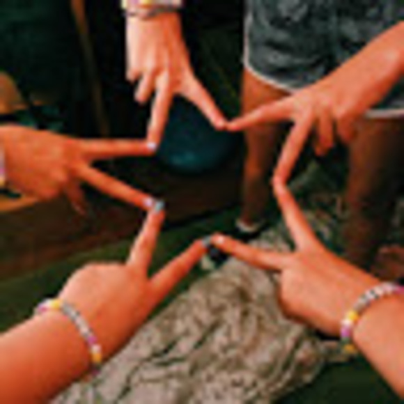 Meet your Posher, Ana - Picture 1 of 1